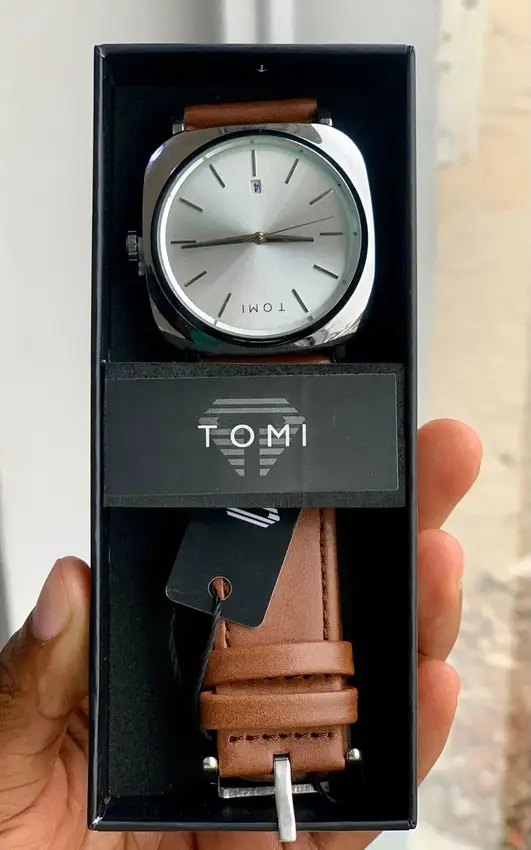 Relógio Tomi Square Silver 
